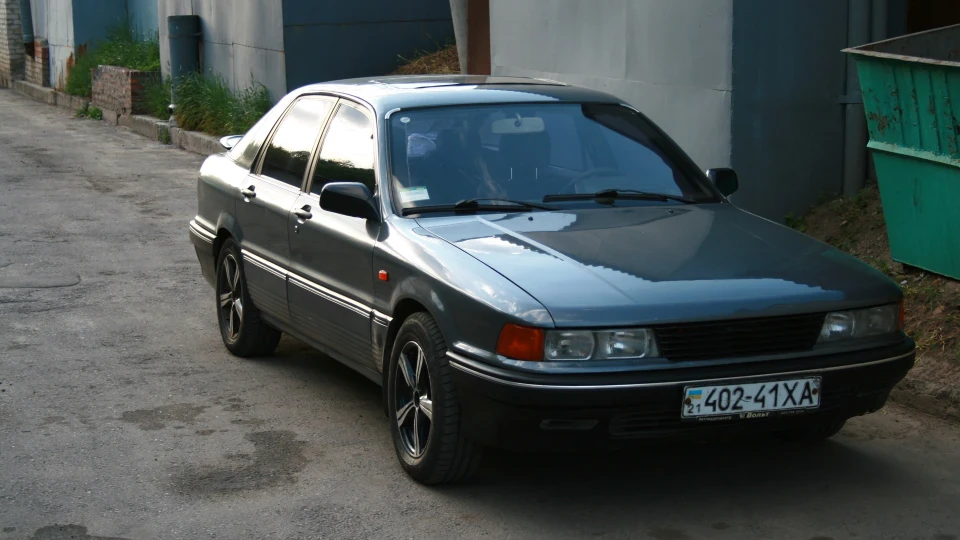 Mitsubishi Galant GTI-16V(E33A)Hatchback