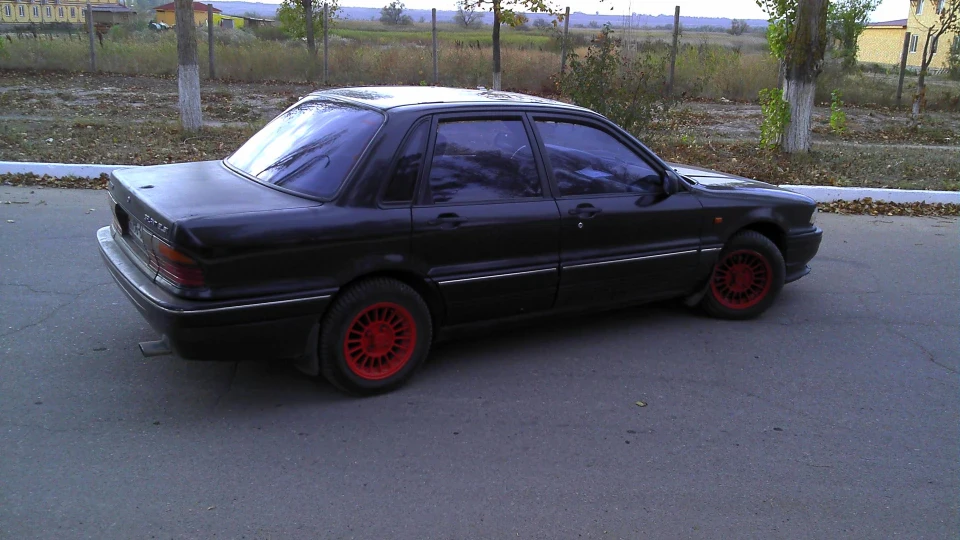Mitsubishi Galant impertinent bitch 3