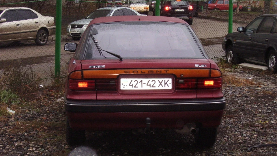 Mitsubishi Galant Червоний металік, 2.0