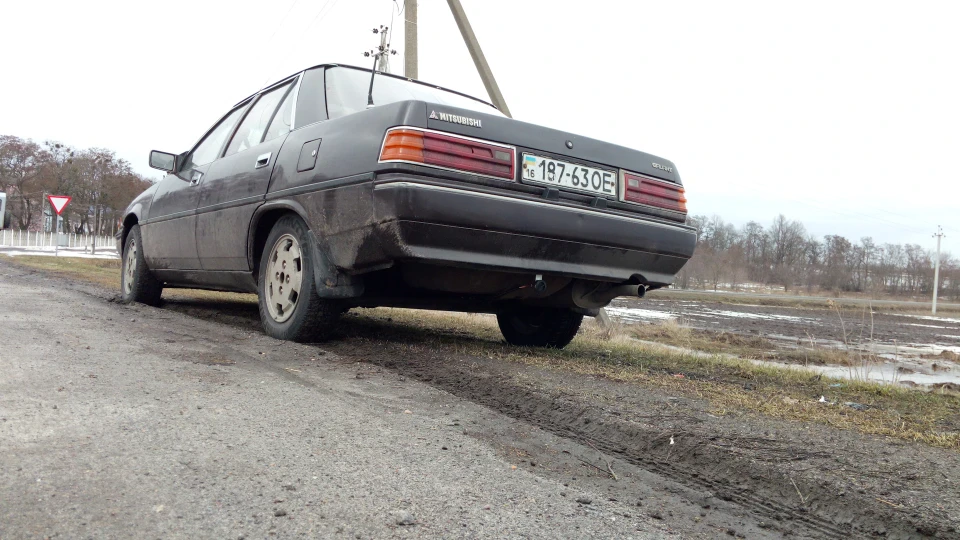 Mitsubishi Galant Міцик) 4