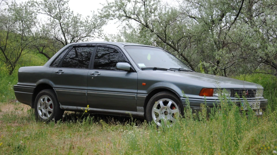 Mitsubishi Galant MK 4