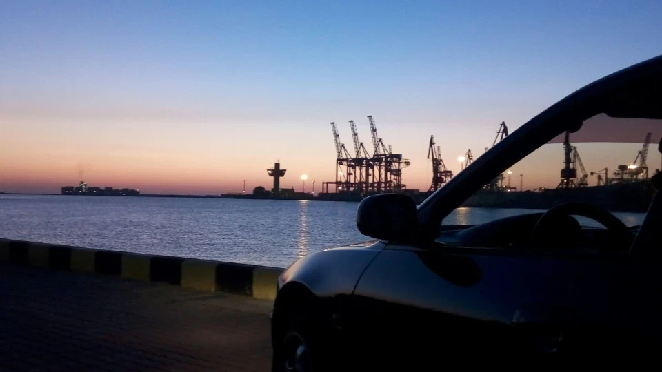 Mitsubishi Galant Нюша Об'єм 2.5л. 4