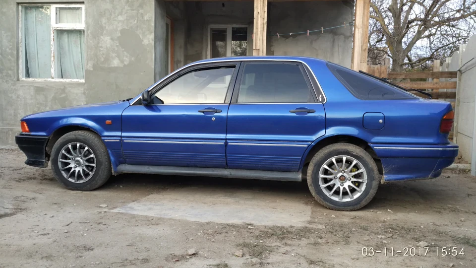 Mitsubishi Galant PITON 2