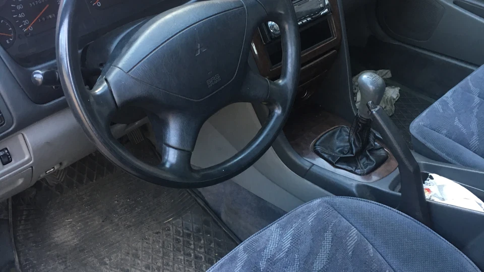 Mitsubishi Galant Почесний донор 4