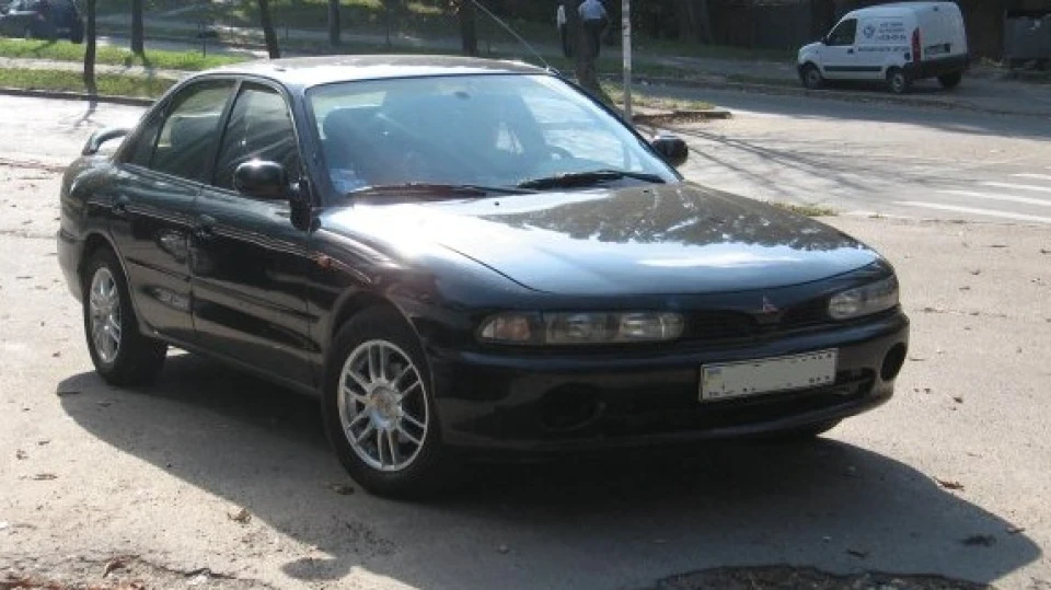 Mitsubishi Galant Подружка Машка... 3
