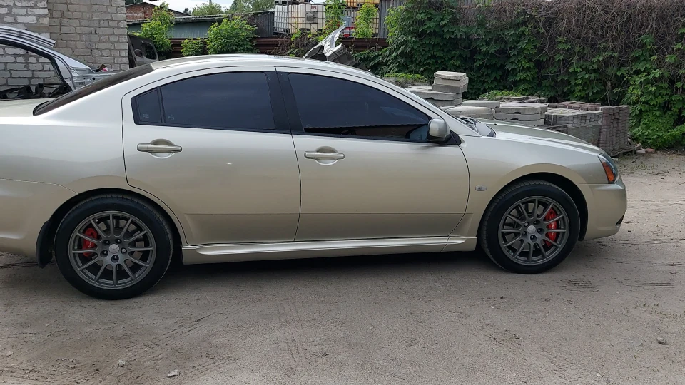 Mitsubishi Galant Ralliart 3.8 5