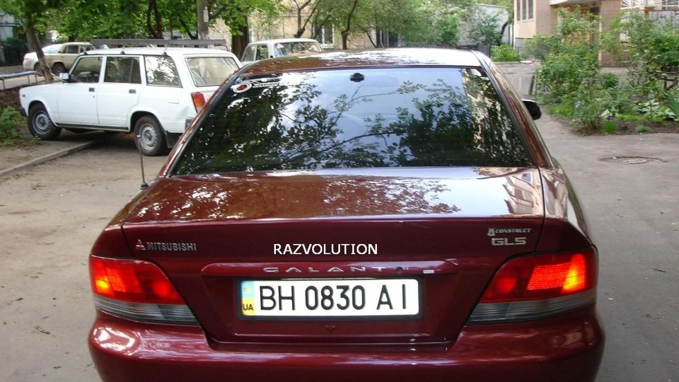 Mitsubishi Galant RAZVOLUTION 3