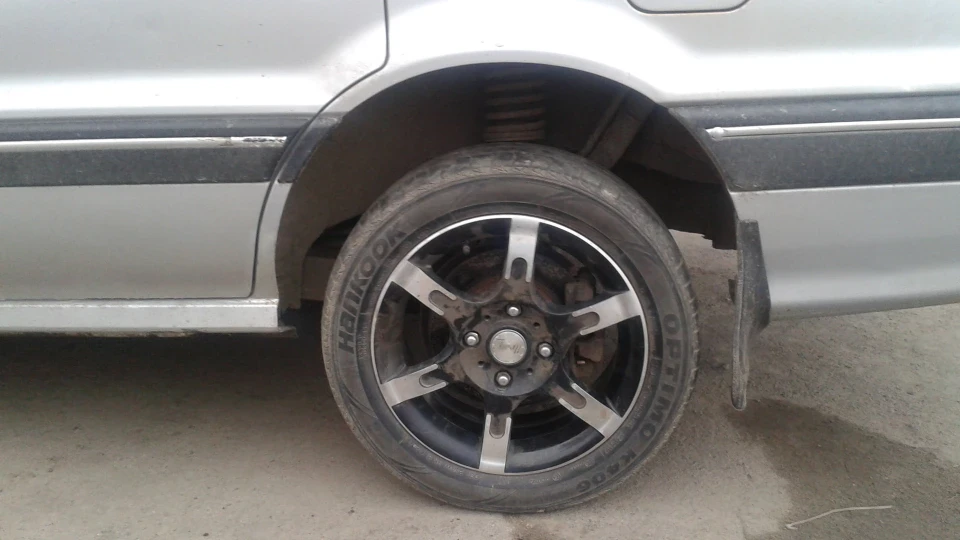 Mitsubishi Galant Жвавий самурай 3