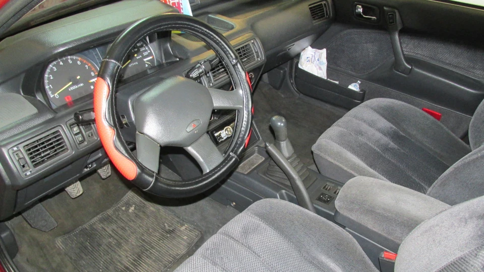 Mitsubishi Galant лицарський 2
