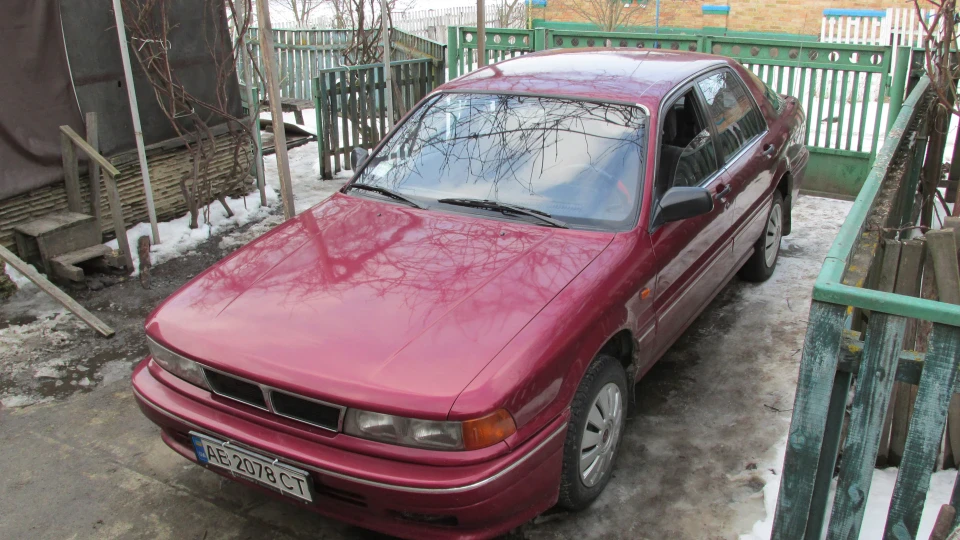 Mitsubishi Galant лицарський 5