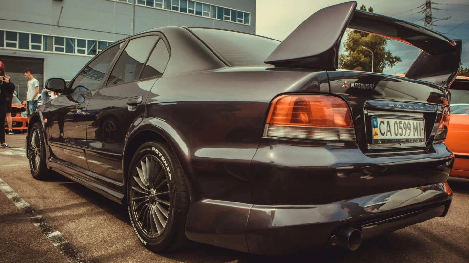 Mitsubishi Galant самурай егоїст 3