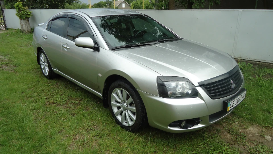 Mitsubishi Galant сіра миша 2