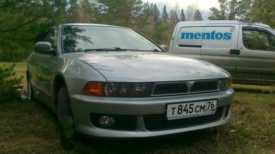 Mitsubishi Galant сріблястий джедай ) 5