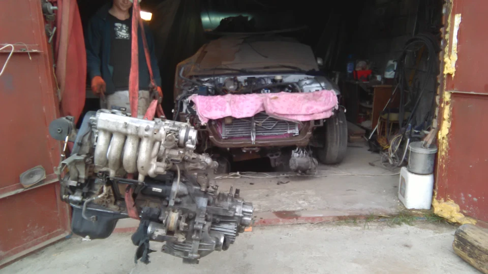 Mitsubishi Galant сірий металік 1,8GLSI 2