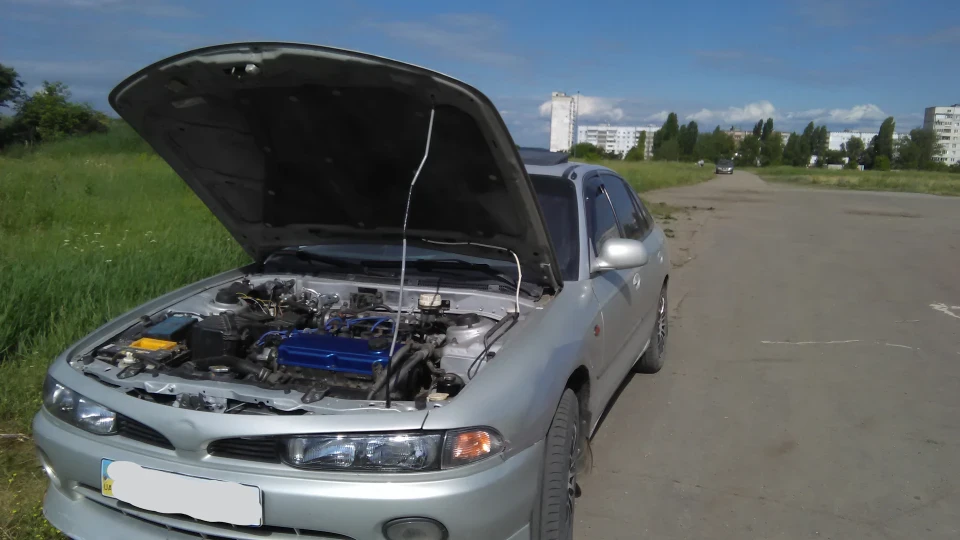 Mitsubishi Galant сірий металік 1,8GLSI 4