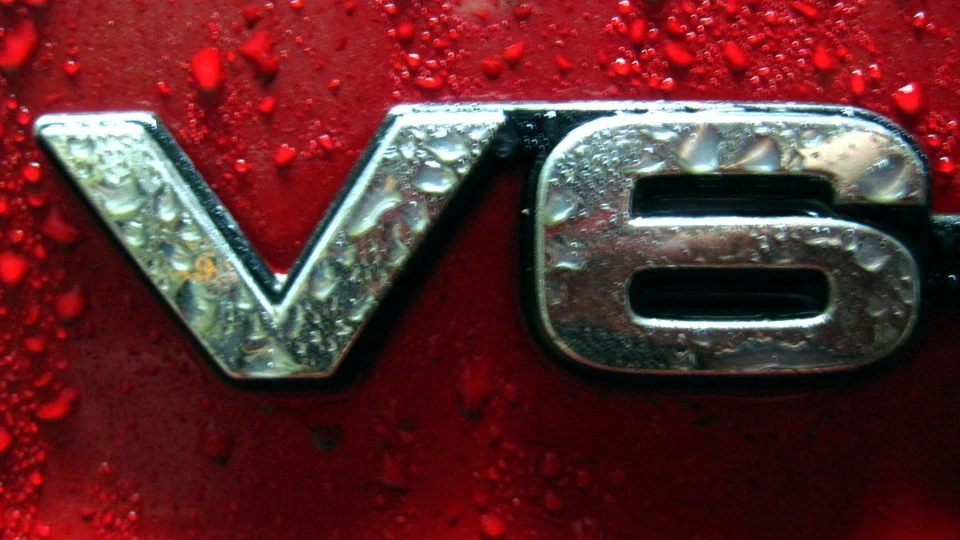 Mitsubishi Galant V-6 2.5 3