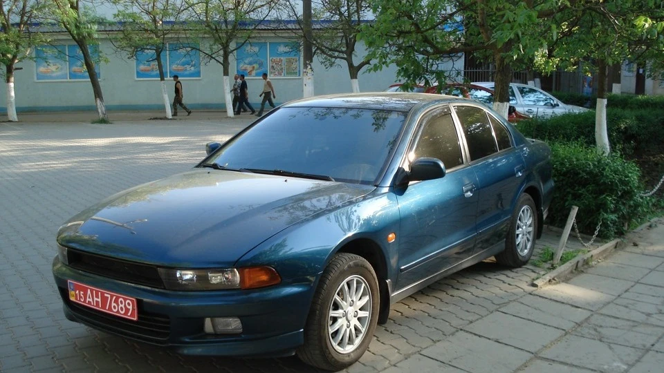 Mitsubishi Galant V6-24 2