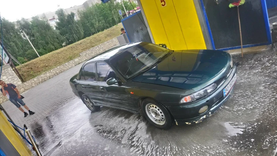 Mitsubishi Galant V6