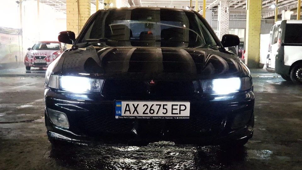 Mitsubishi Galant Viento 3