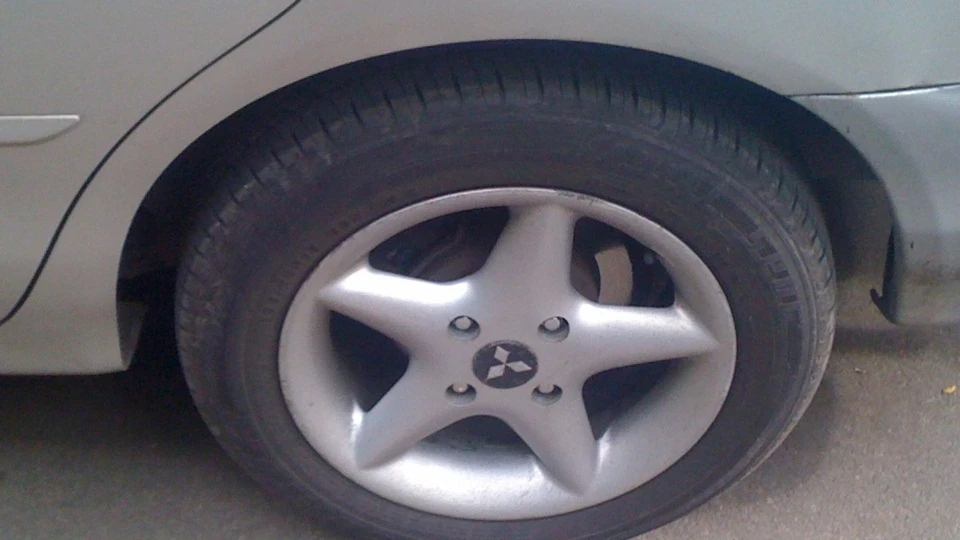 Mitsubishi Galant хечбек 2