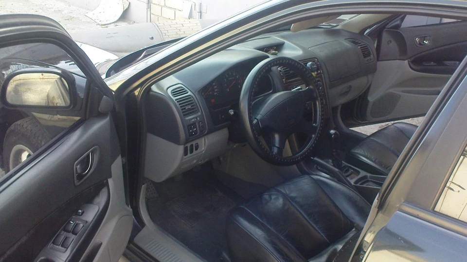 Mitsubishi Galant зелена акула 5