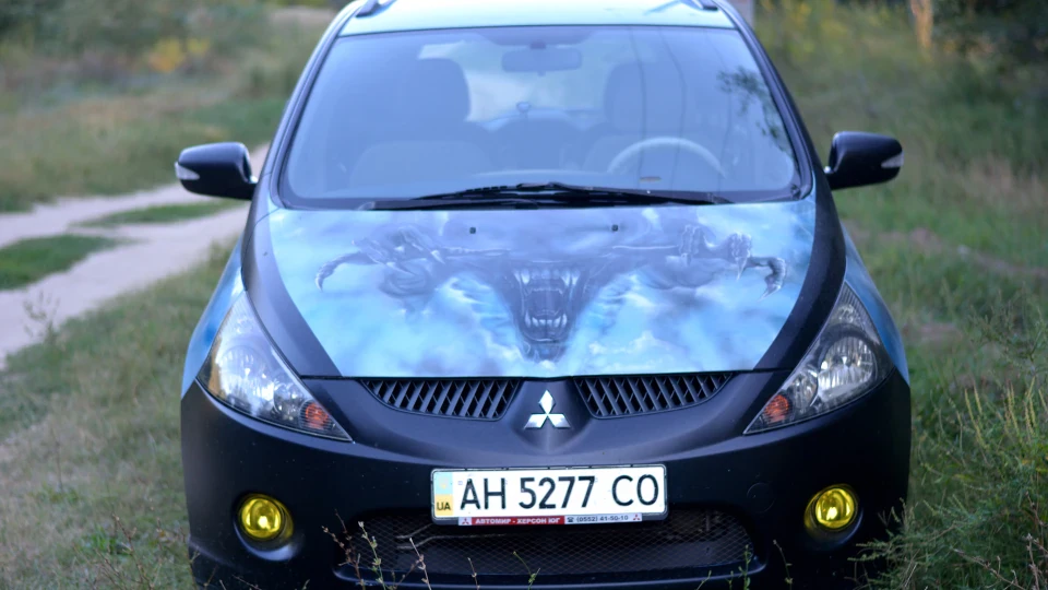 Mitsubishi Grandis 4