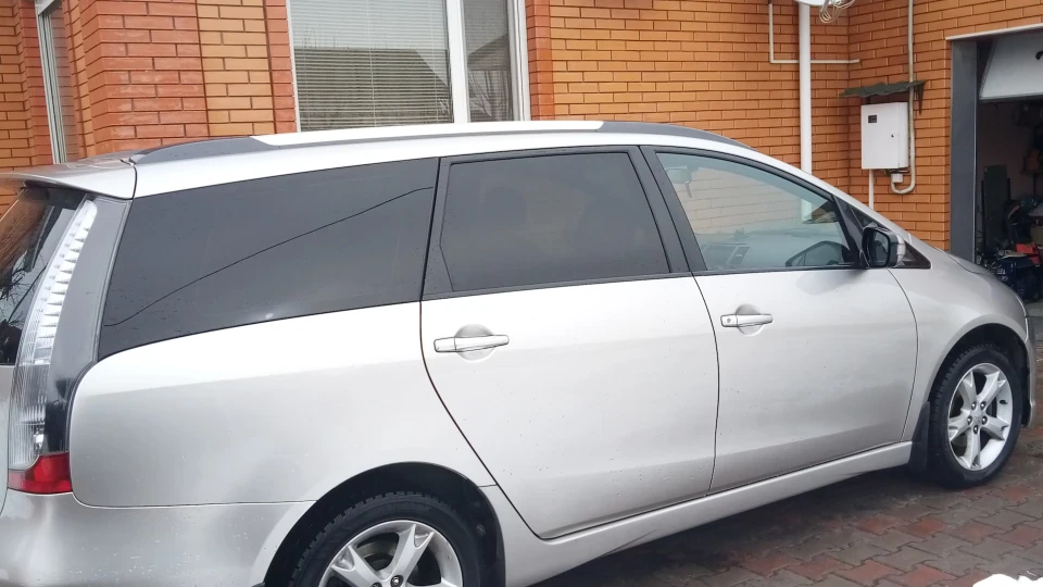 Mitsubishi Grandis 3