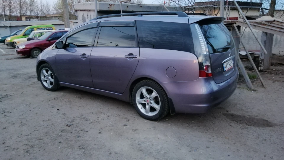 Mitsubishi Grandis
