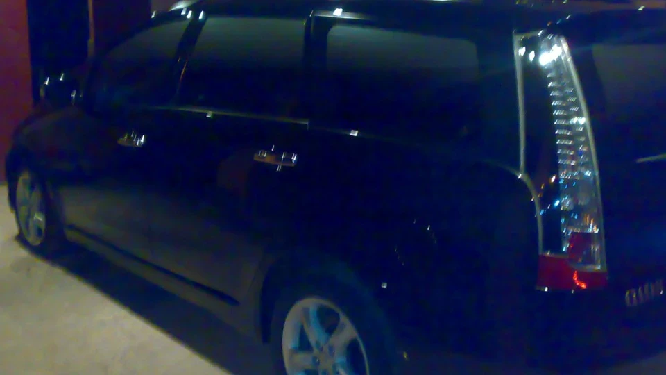 Mitsubishi Grandis 5
