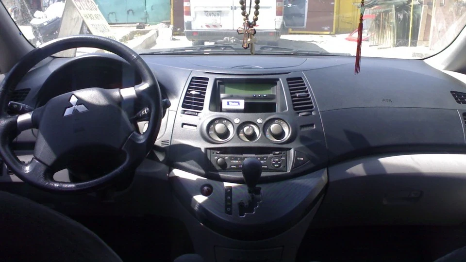 Mitsubishi Grandis