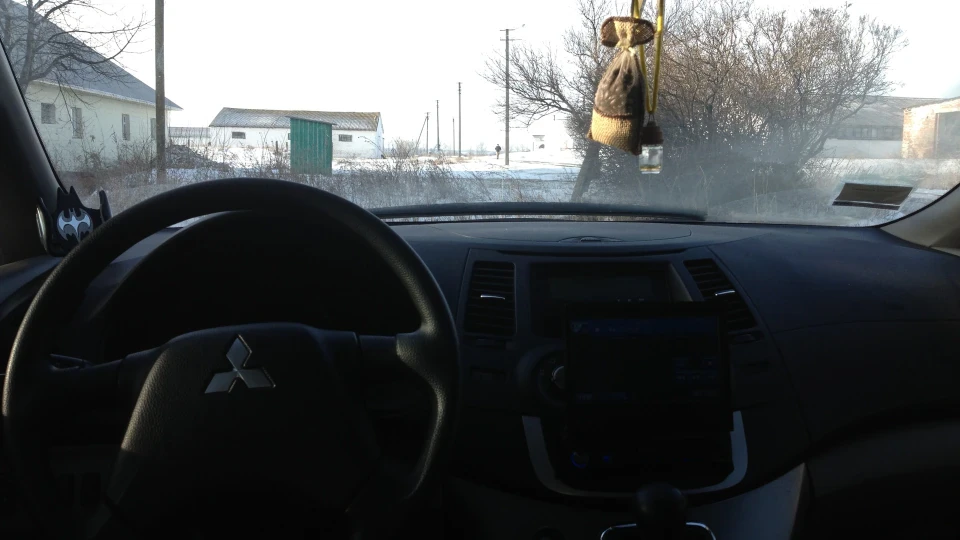 Mitsubishi Grandis 2