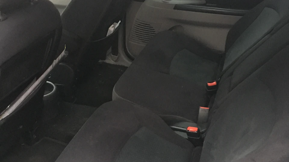 Mitsubishi Grandis 2