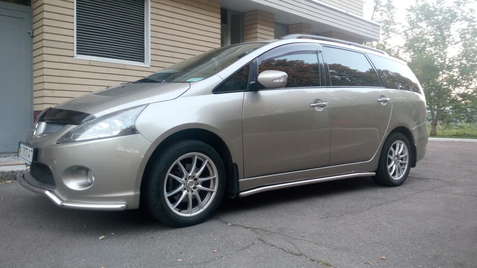 Mitsubishi Grandis