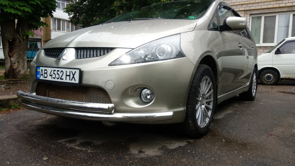 Mitsubishi Grandis 2.0 did 222222км 3