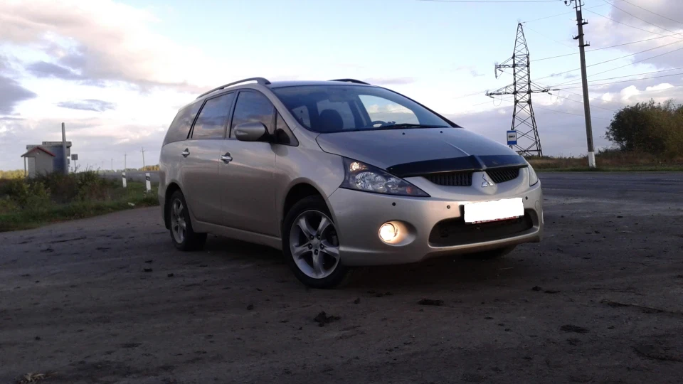 Mitsubishi Grandis 2.4 АТ 2