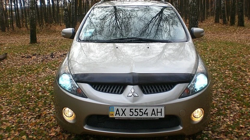 Mitsubishi Grandis 2.4 Sport AT 4