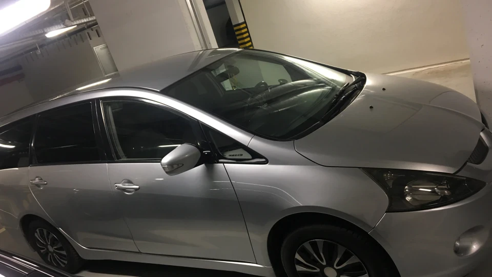 Mitsubishi Grandis 2.4 2