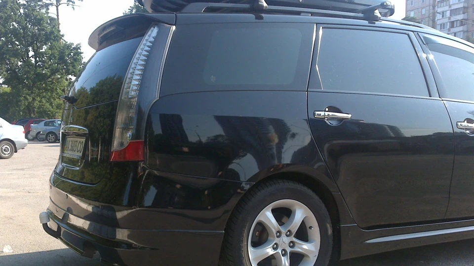 Mitsubishi Grandis 2.4 3