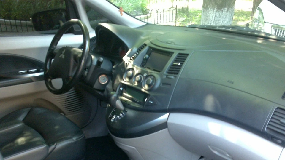 Mitsubishi Grandis 2.4 4