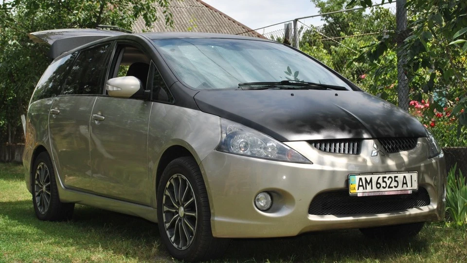 Mitsubishi Grandis Golden edition 4