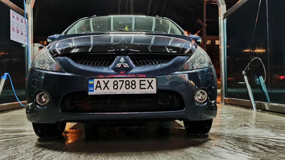 Mitsubishi Grandis японець 2