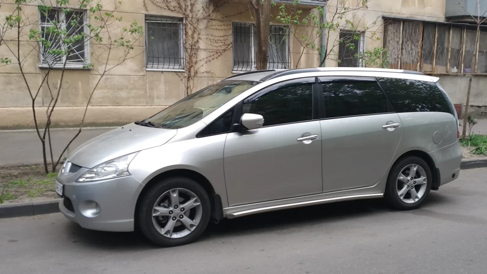 Mitsubishi Grandis Маршрутка-)