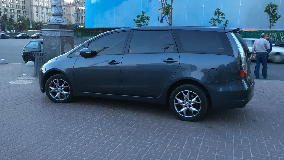 Mitsubishi Grandis Multi Jet 5