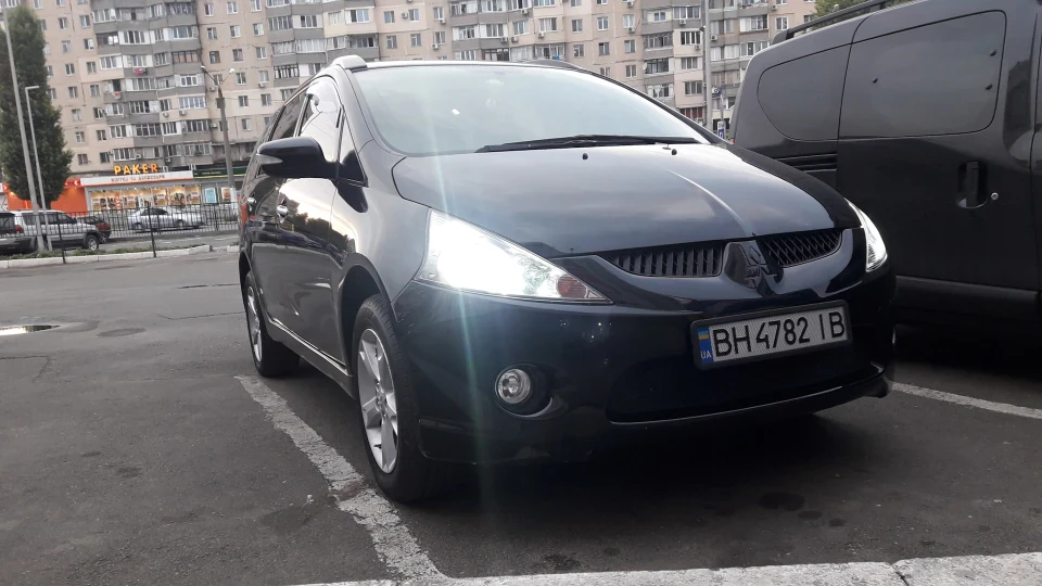 Mitsubishi Grandis СИБУСІТІ