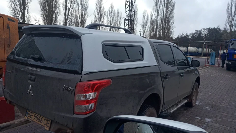 Mitsubishi L200 2