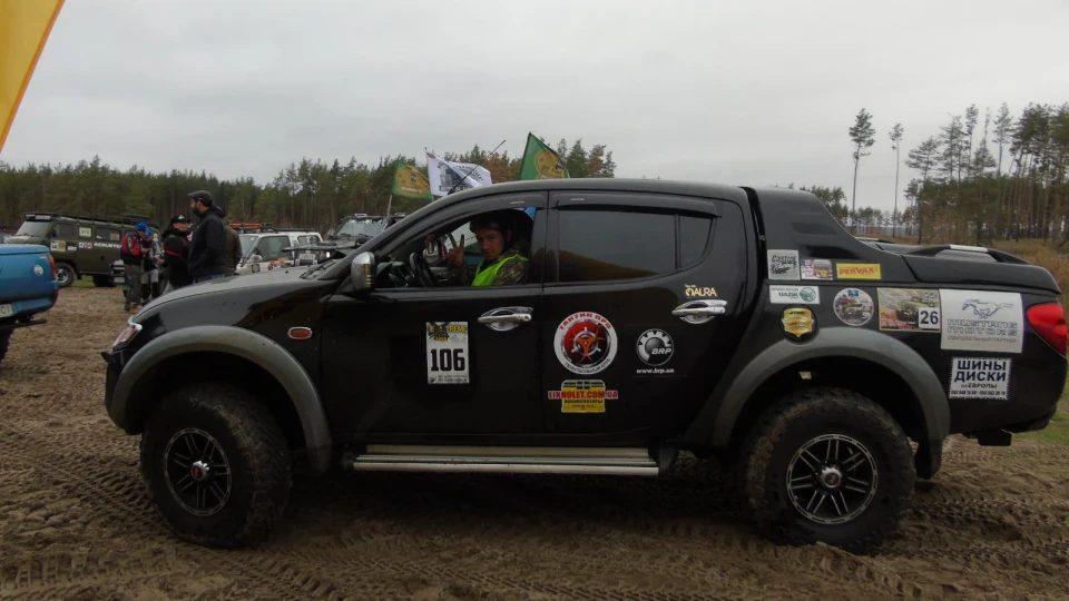 Mitsubishi L200 2