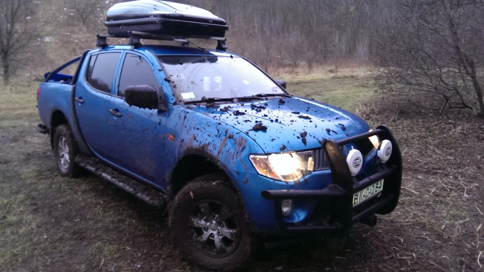 Mitsubishi L200 2