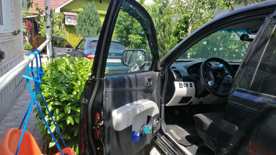 Mitsubishi L200 2