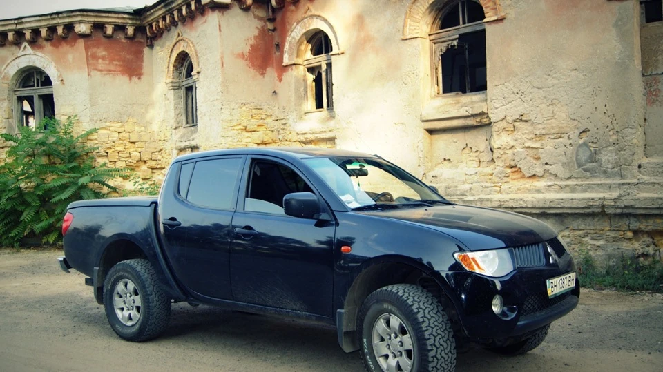 Mitsubishi L200 4