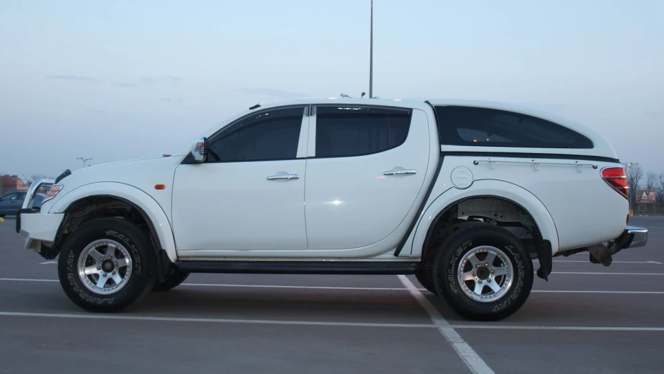 Mitsubishi L200 5
